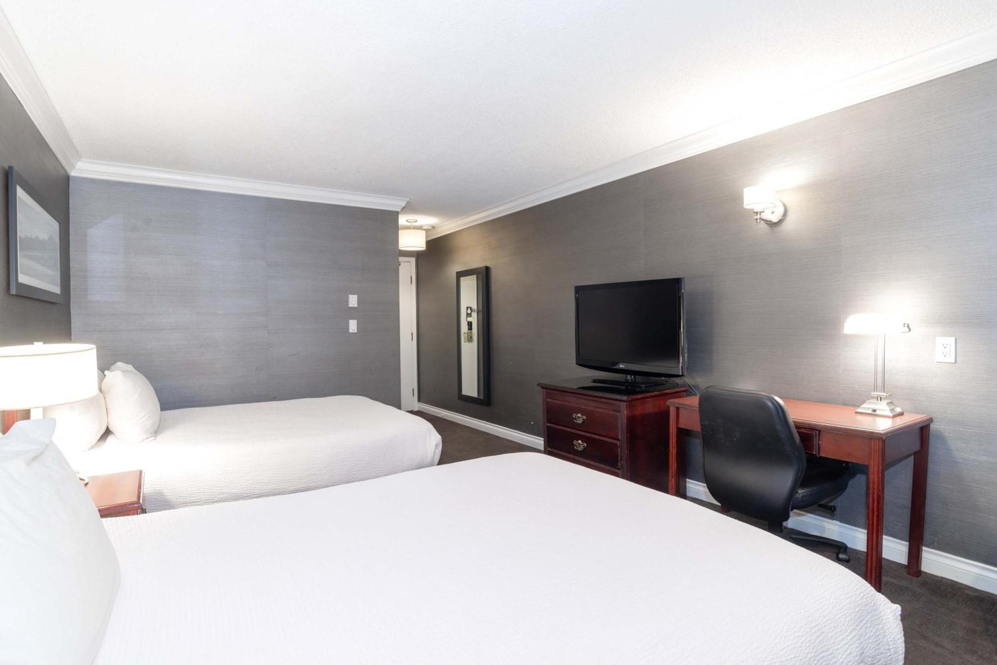 Sandman Hotel&Suites Kelowna Exterior foto
